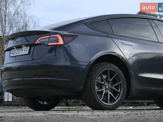 Серый Тесла Модель 3, объемом двигателя 0 л и пробегом 84 тыс. км за 22500 $, фото 15 на Automoto.ua