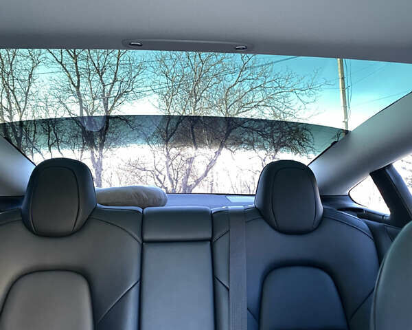 Серый Тесла Модель 3, объемом двигателя 0 л и пробегом 73 тыс. км за 24000 $, фото 9 на Automoto.ua