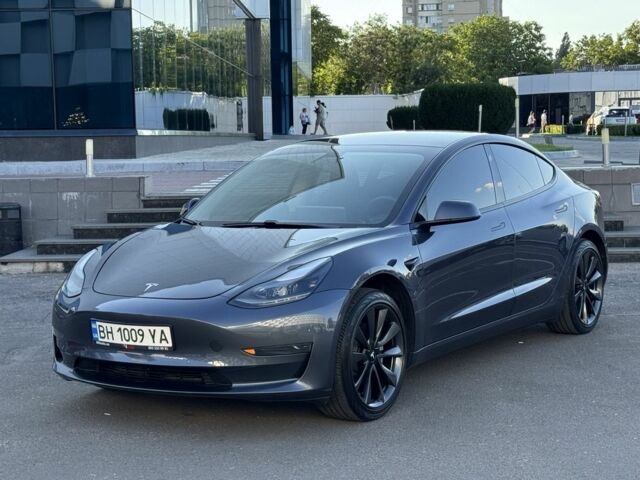 Сірий Тесла Модель 3, об'ємом двигуна 0 л та пробігом 4 тис. км за 17500 $, фото 1 на Automoto.ua