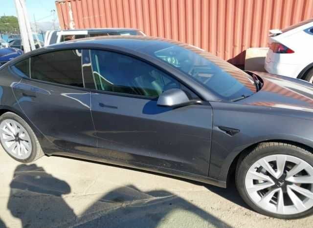 Сірий Тесла Модель 3, об'ємом двигуна 0 л та пробігом 70 тис. км за 9800 $, фото 7 на Automoto.ua