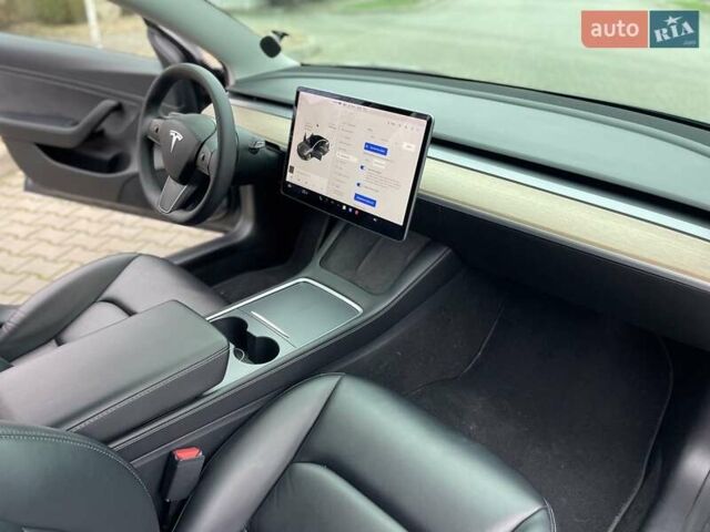 Сірий Тесла Модель 3, об'ємом двигуна 0 л та пробігом 83 тис. км за 19900 $, фото 18 на Automoto.ua