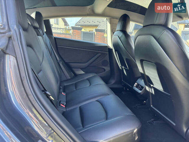 Сірий Тесла Модель 3, об'ємом двигуна 0 л та пробігом 73 тис. км за 34900 $, фото 16 на Automoto.ua