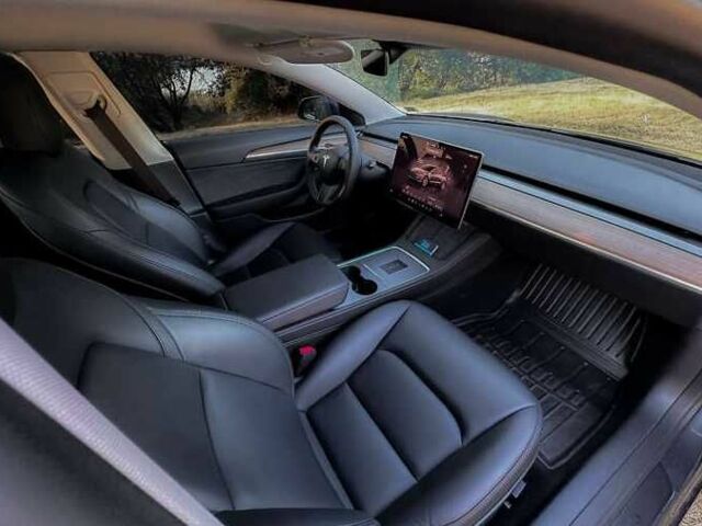 Сірий Тесла Модель 3, об'ємом двигуна 0 л та пробігом 50 тис. км за 13800 $, фото 8 на Automoto.ua