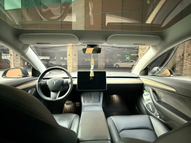 Сірий Тесла Модель 3, об'ємом двигуна 0 л та пробігом 99 тис. км за 18990 $, фото 8 на Automoto.ua