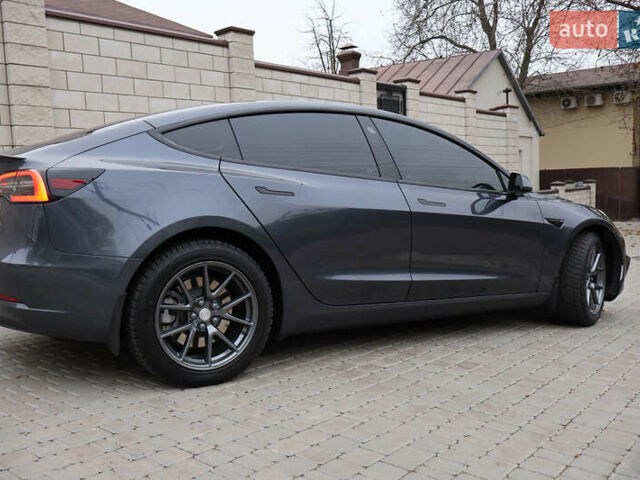 Сірий Тесла Модель 3, об'ємом двигуна 0 л та пробігом 100 тис. км за 20500 $, фото 8 на Automoto.ua