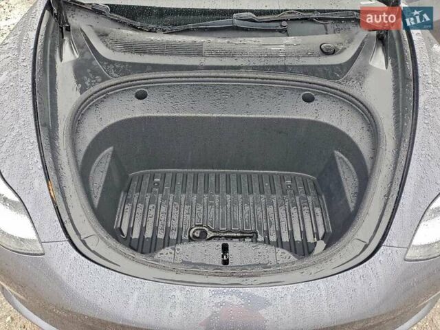 Сірий Тесла Модель 3, об'ємом двигуна 0 л та пробігом 120 тис. км за 6900 $, фото 10 на Automoto.ua