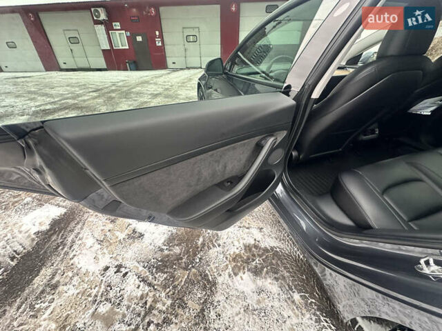 Сірий Тесла Модель 3, об'ємом двигуна 0 л та пробігом 38 тис. км за 24400 $, фото 10 на Automoto.ua