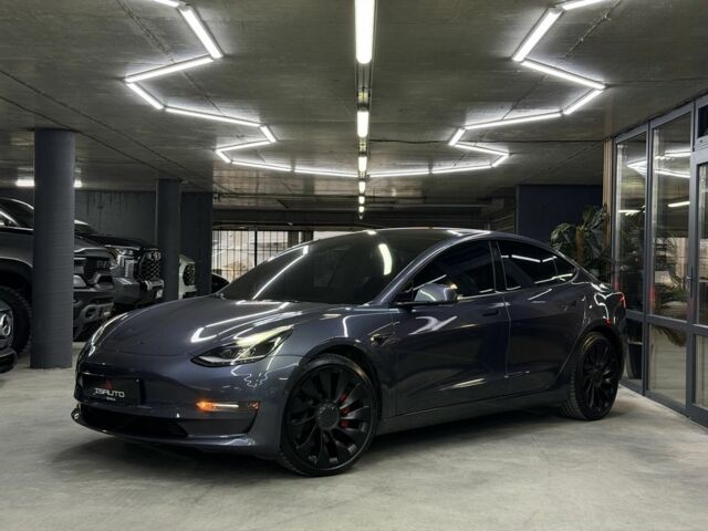 Серый Тесла Модель 3, объемом двигателя 0 л и пробегом 54 тыс. км за 24900 $, фото 6 на Automoto.ua