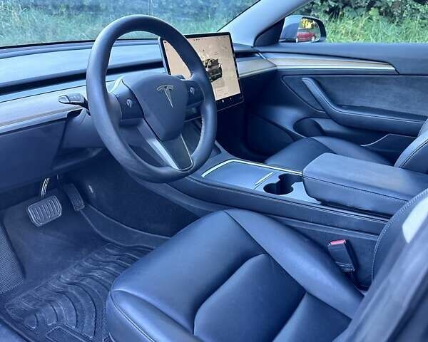 Сірий Тесла Модель 3, об'ємом двигуна 0 л та пробігом 43 тис. км за 23500 $, фото 5 на Automoto.ua