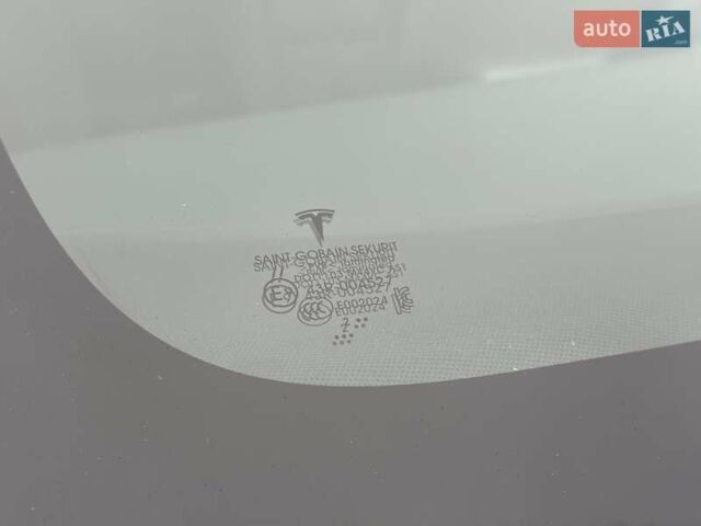 Серый Тесла Модель 3, объемом двигателя 0 л и пробегом 46 тыс. км за 20000 $, фото 47 на Automoto.ua