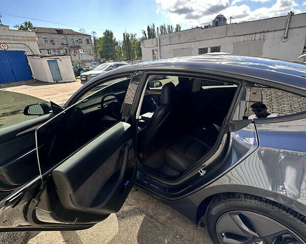 Тесла Модель 3 2022 в Киеве на Automoto.ua Серый Тесла Модель 3, объемом двигателя 0 л и пробегом 21 тыс. км за 23999 $, фото 7 на Automoto.ua