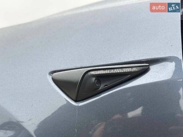 Серый Тесла Модель 3, объемом двигателя 0 л и пробегом 160 тыс. км за 19500 $, фото 10 на Automoto.ua