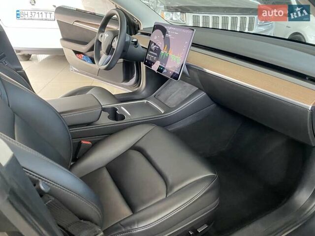 Тесла Модель 3 2022 у Одесі на Automoto.ua Сірий Тесла Модель 3, об'ємом двигуна 0 л та пробігом 52 тис. км за 21500 $, фото 19 на Automoto.ua
