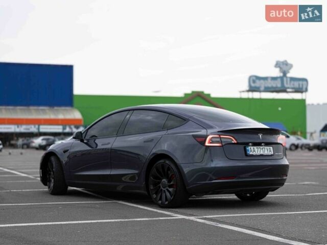 Серый Тесла Модель 3, объемом двигателя 0 л и пробегом 35 тыс. км за 26500 $, фото 5 на Automoto.ua