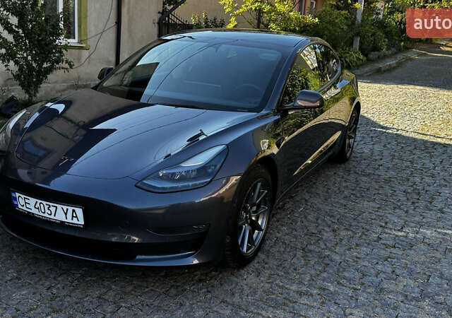 Тесла Модель 3 2022 у Чернівцях на Automoto.ua Сірий Тесла Модель 3, об'ємом двигуна 0 л та пробігом 107 тис. км за 18700 $, фото 7 на Automoto.ua