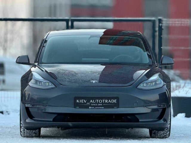 Серый Тесла Модель 3, объемом двигателя 0 л и пробегом 34 тыс. км за 19500 $, фото 1 на Automoto.ua