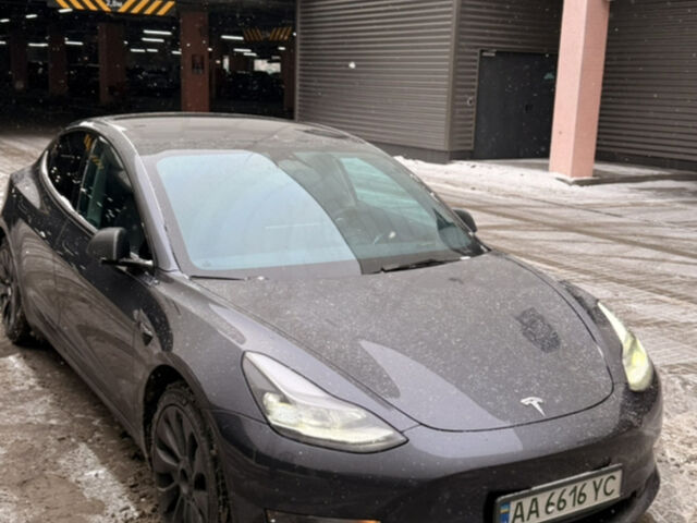 Серый Тесла Модель 3, объемом двигателя 0 л и пробегом 65 тыс. км за 22500 $, фото 4 на Automoto.ua