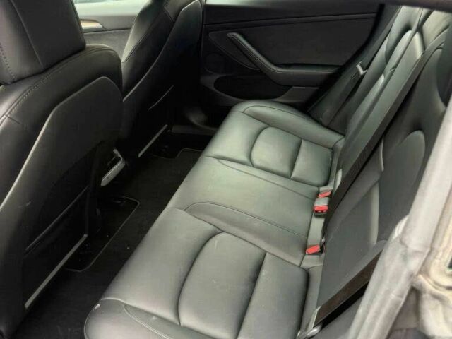 Тесла Модель 3 2022 у Хмельницькому на Automoto.ua Сірий Тесла Модель 3, об'ємом двигуна 0 л та пробігом 10 тис. км за 10100 $, фото 12 на Automoto.ua