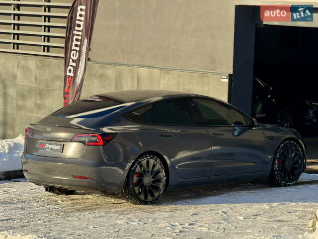 Серый Тесла Модель 3, объемом двигателя 0 л и пробегом 133 тыс. км за 27000 $, фото 7 на Automoto.ua