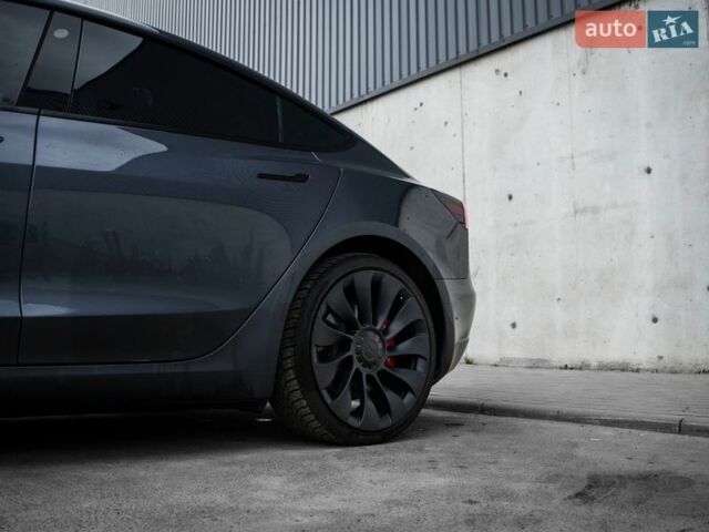 Серый Тесла Модель 3, объемом двигателя 0 л и пробегом 29 тыс. км за 21600 $, фото 11 на Automoto.ua