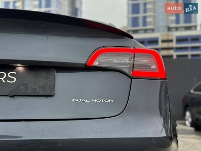 Серый Тесла Модель 3, объемом двигателя 0 л и пробегом 160 тыс. км за 19500 $, фото 9 на Automoto.ua