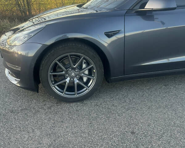 Сірий Тесла Модель 3, об'ємом двигуна 0 л та пробігом 59 тис. км за 21900 $, фото 5 на Automoto.ua