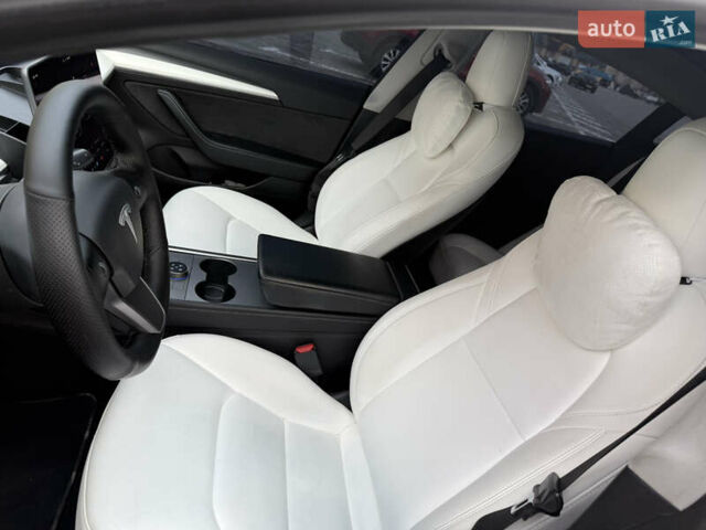 Серый Тесла Модель 3, объемом двигателя 0 л и пробегом 131 тыс. км за 27000 $, фото 17 на Automoto.ua