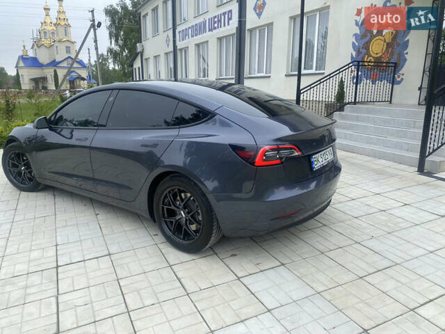 Сірий Тесла Модель 3, об'ємом двигуна 0 л та пробігом 39 тис. км за 19999 $, фото 8 на Automoto.ua