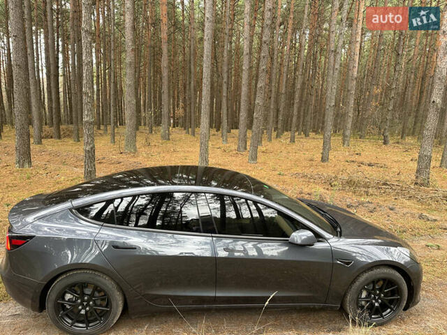 Серый Тесла Модель 3, объемом двигателя 0 л и пробегом 10 тыс. км за 32500 $, фото 8 на Automoto.ua