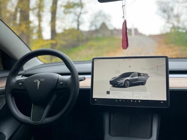 Серый Тесла Модель 3, объемом двигателя 0 л и пробегом 169 тыс. км за 18450 $, фото 7 на Automoto.ua