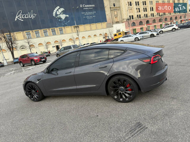 Серый Тесла Модель 3, объемом двигателя 0 л и пробегом 131 тыс. км за 27000 $, фото 10 на Automoto.ua