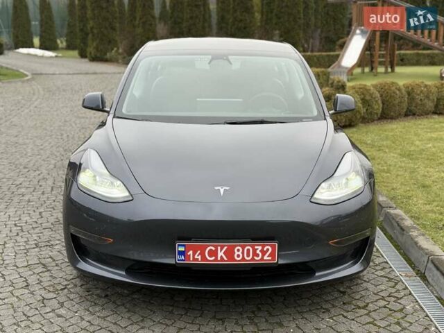 Серый Тесла Модель 3, объемом двигателя 0 л и пробегом 46 тыс. км за 20000 $, фото 4 на Automoto.ua