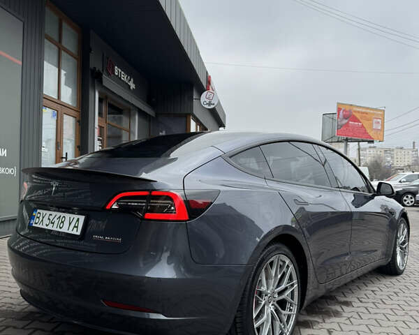 Сірий Тесла Модель 3, об'ємом двигуна 0 л та пробігом 26 тис. км за 24900 $, фото 8 на Automoto.ua