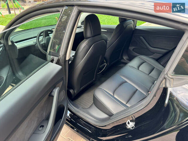 Серый Тесла Модель 3, объемом двигателя 0 л и пробегом 27 тыс. км за 20300 $, фото 9 на Automoto.ua