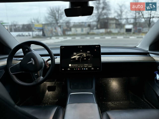 Серый Тесла Модель 3, объемом двигателя 0 л и пробегом 160 тыс. км за 20500 $, фото 4 на Automoto.ua