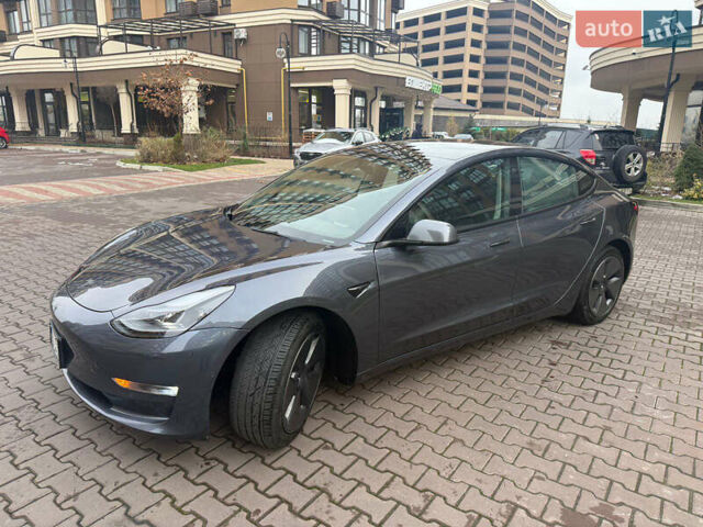 Серый Тесла Модель 3, объемом двигателя 0 л и пробегом 113 тыс. км за 19200 $, фото 3 на Automoto.ua