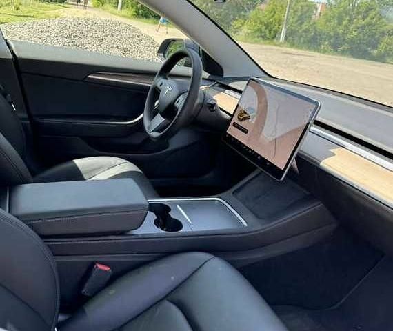 Сірий Тесла Модель 3, об'ємом двигуна 0 л та пробігом 30 тис. км за 15000 $, фото 6 на Automoto.ua