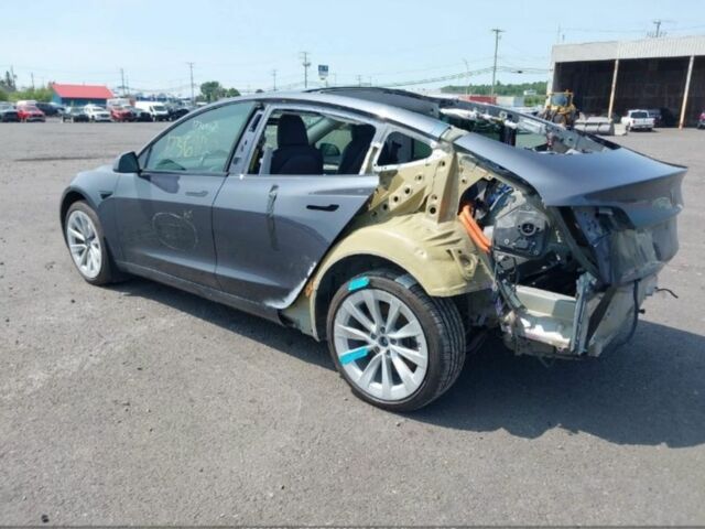 Сірий Тесла Модель 3, об'ємом двигуна 0 л та пробігом 120 тис. км за 12600 $, фото 5 на Automoto.ua
