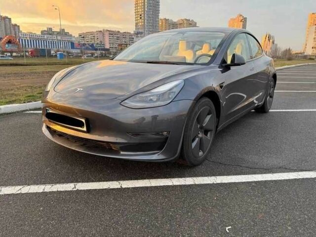 Серый Тесла Модель 3, объемом двигателя 0 л и пробегом 43 тыс. км за 15000 $, фото 1 на Automoto.ua