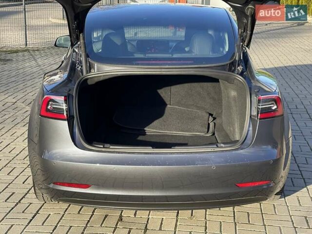 Серый Тесла Модель 3, объемом двигателя 0 л и пробегом 73 тыс. км за 22000 $, фото 19 на Automoto.ua