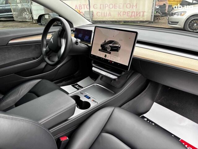 Серый Тесла Модель 3, объемом двигателя 0 л и пробегом 69 тыс. км за 25990 $, фото 18 на Automoto.ua