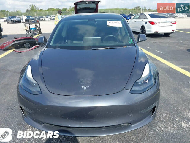 Сірий Тесла Модель 3, об'ємом двигуна 0 л та пробігом 52 тис. км за 22099 $, фото 2 на Automoto.ua