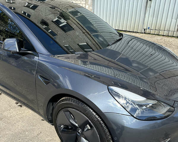 Тесла Модель 3 2022 в Киеве на Automoto.ua Серый Тесла Модель 3, объемом двигателя 0 л и пробегом 21 тыс. км за 23999 $, фото 9 на Automoto.ua