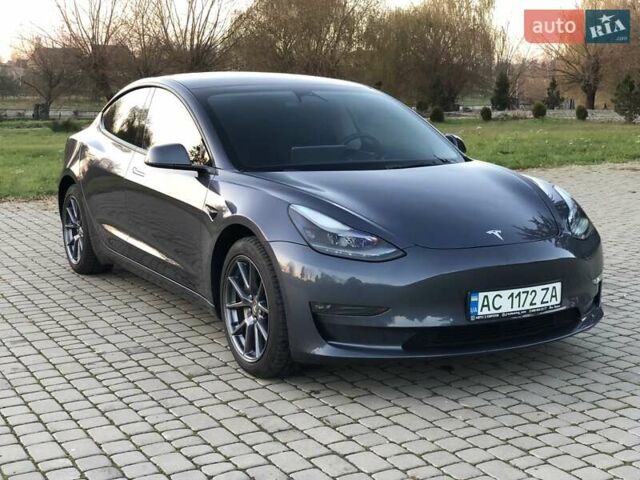 Сірий Тесла Модель 3, об'ємом двигуна 0 л та пробігом 51 тис. км за 22700 $, фото 3 на Automoto.ua