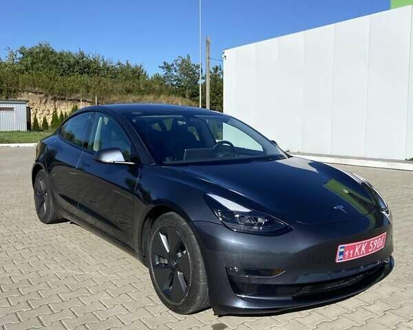 Тесла Модель 3 2022 в Калиновке на Automoto.ua Серый Тесла Модель 3, объемом двигателя 0 л и пробегом 35 тыс. км за 21500 $, фото 1 на Automoto.ua