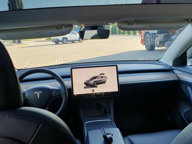 Тесла Модель 3 2022 у Кременчуге на Automoto.ua Сірий Тесла Модель 3, об'ємом двигуна 0 л та пробігом 54 тис. км за 18999 $, фото 12 на Automoto.ua