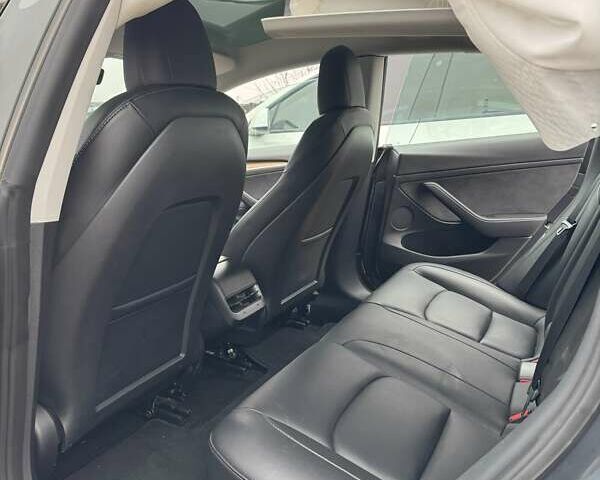 Сірий Тесла Модель 3, об'ємом двигуна 0 л та пробігом 46 тис. км за 14600 $, фото 16 на Automoto.ua