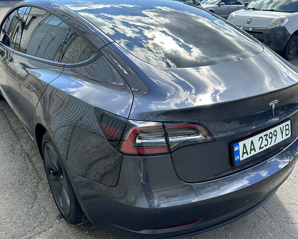 Тесла Модель 3 2022 в Киеве на Automoto.ua Серый Тесла Модель 3, объемом двигателя 0 л и пробегом 21 тыс. км за 23999 $, фото 3 на Automoto.ua