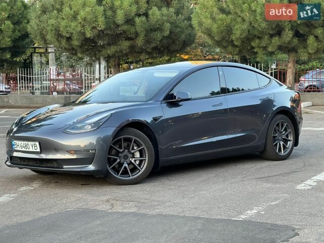 Сірий Тесла Модель 3, об'ємом двигуна 0 л та пробігом 69 тис. км за 17400 $, фото 2 на Automoto.ua
