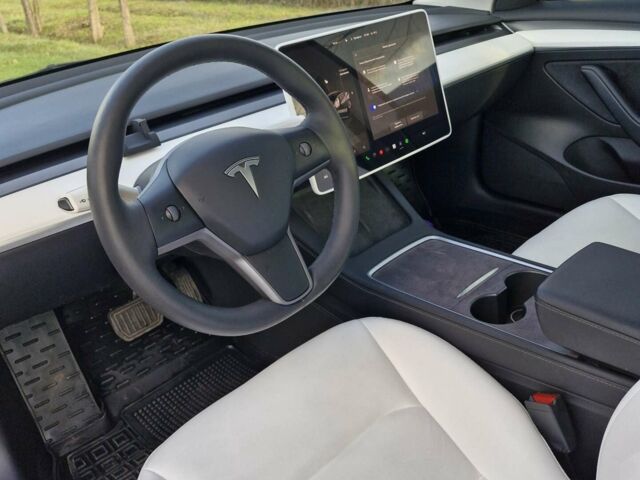 Сірий Тесла Модель 3, об'ємом двигуна 0 л та пробігом 18 тис. км за 21000 $, фото 6 на Automoto.ua